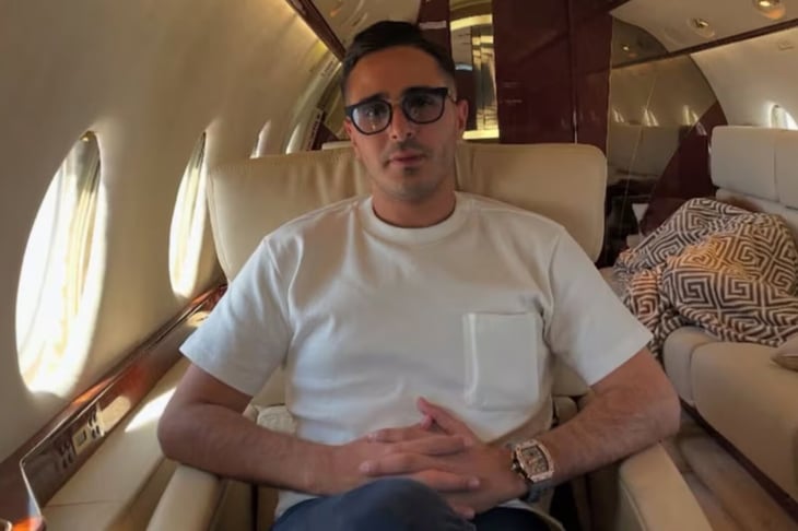 Simon Leviev, 'El Estafador de Tinder', demanda a Netflix por documental