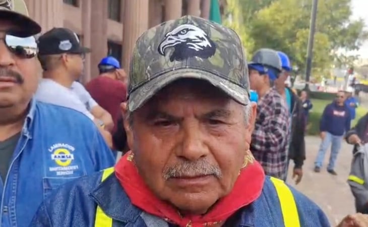 Exobreros de AHMSA llegan a Saltillo; exigen pago de finiquitos