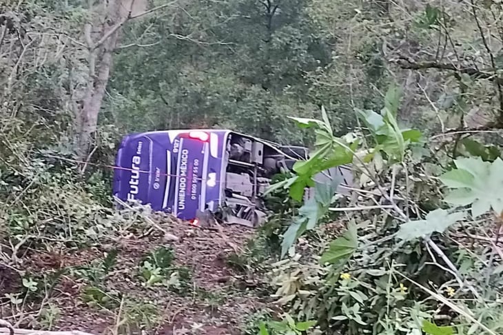 Volcadura en la México–Tampico deja 5 muertos y más de 20 heridos