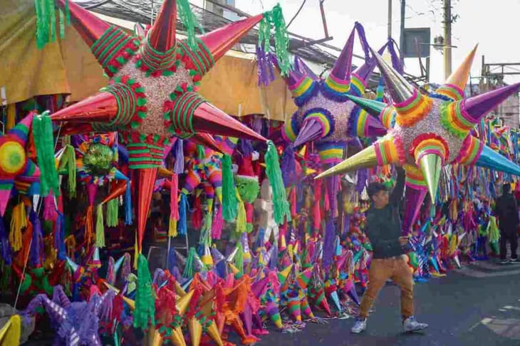 Elementos esenciales para una posada tradicional mexicana en 2025