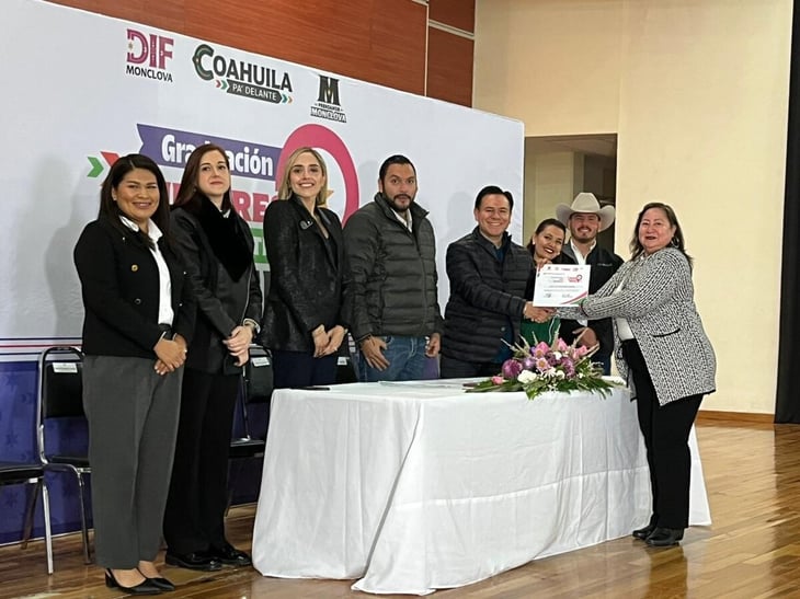 DIF Monclova celebra la graduación del programa Mujeres al Siguiente Nivel