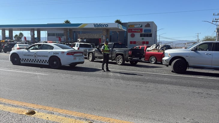 Apoyo a paisanos ante fuerte congestión vial en la 57