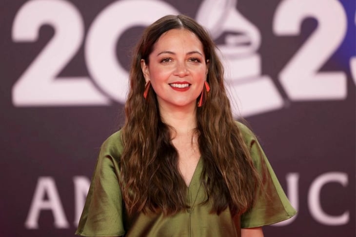 Natalia Lafourcade anuncia el nacimiento de su primer hijo a los 41 años