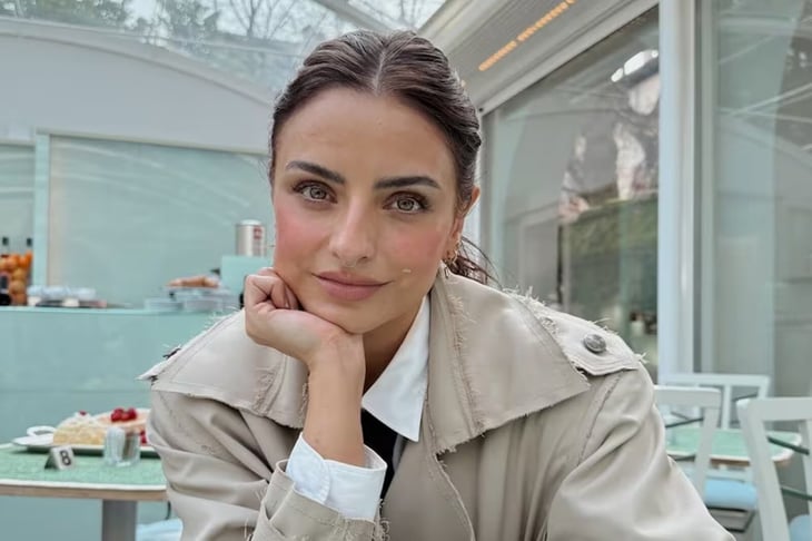 Aislinn Derbez habla por primera vez del duelo tras muerte de su madre