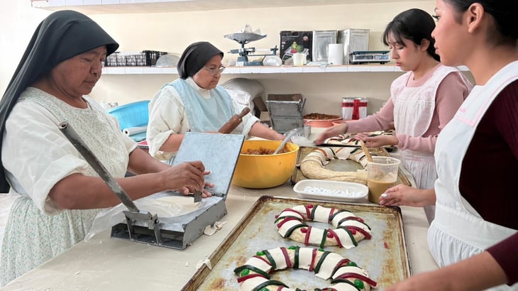 Monjas dominicas resisten caída en ventas de tradicional rosca de Reyes