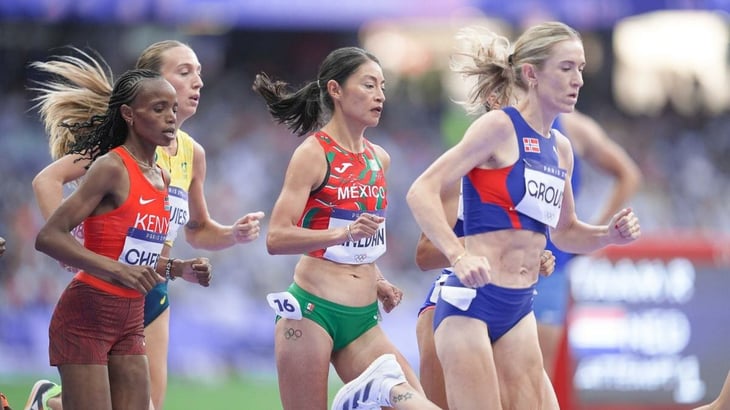 Laura Galván establece nuevo récord nacional en medio maratón de Houston