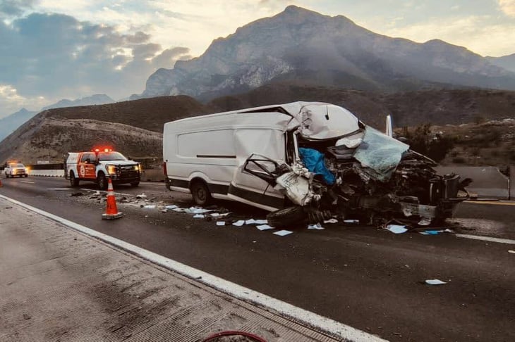 Muere hombre tras fuerte choque en la autopista Monterrey-Saltillo