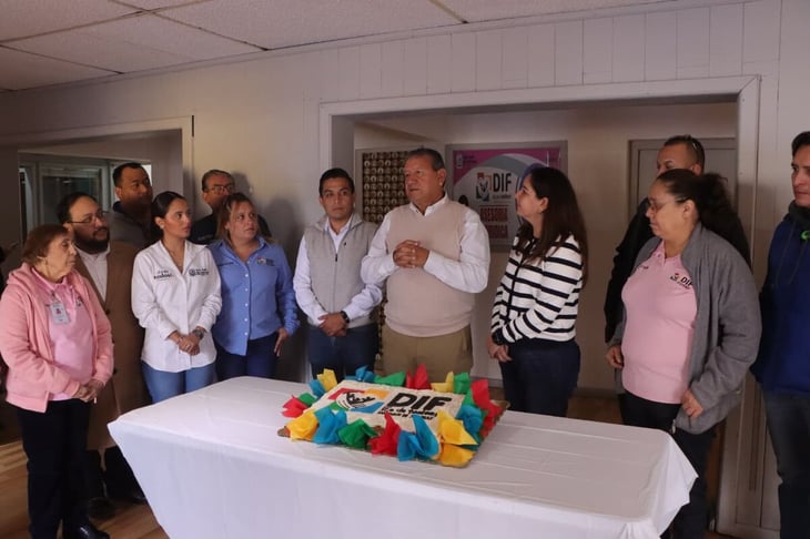 Óscar Ríos reconoce labor del DIF en San Juan de Sabinas