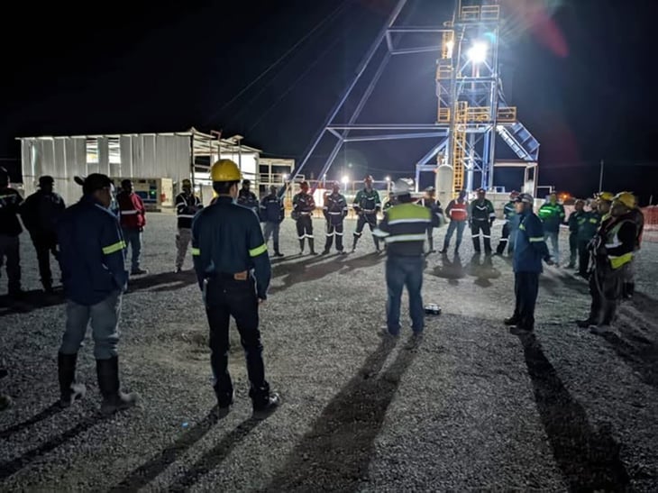 Rescatistas recuperan restos de dos mineros en Pasta de Conchos