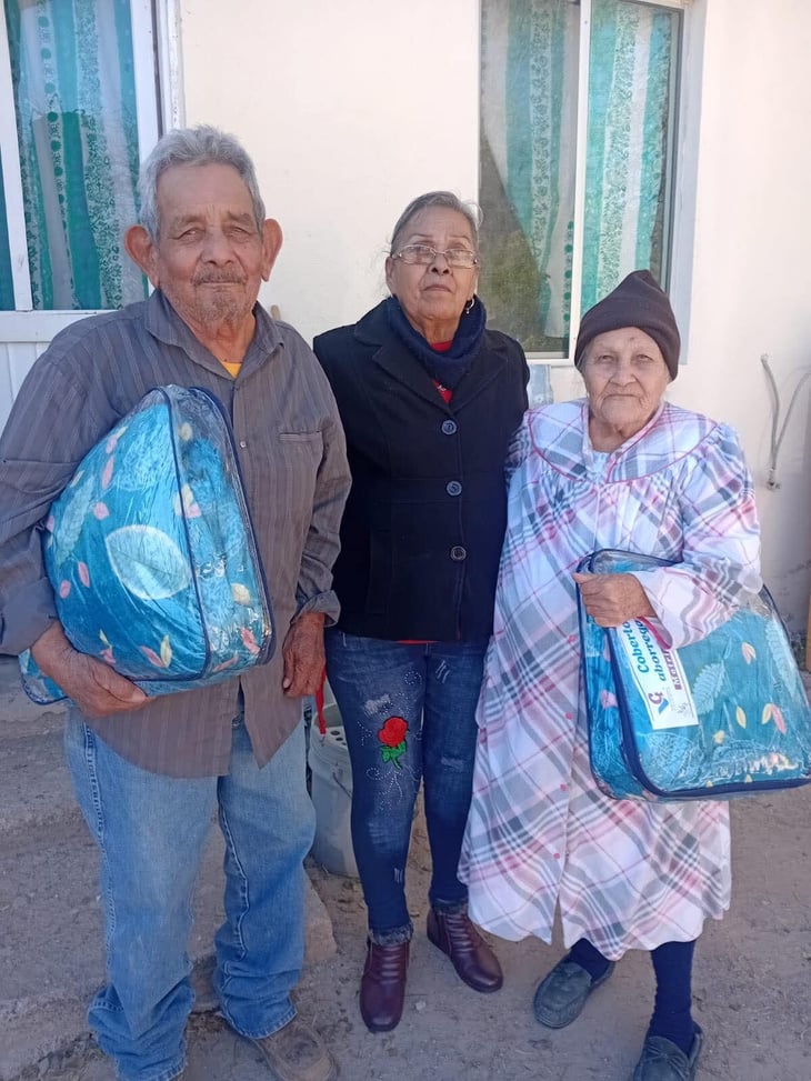 Operativo Abrigo continúa entrega de cobertores a adultos mayores en Juárez