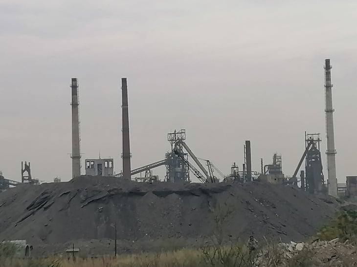 Exobreros de AHMSA alertan sobre pagos reducidos tras quiebra
