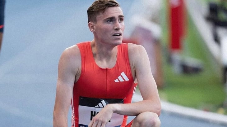 Josh Hoey rompe récord mundial de 800 metros indoor en Boston