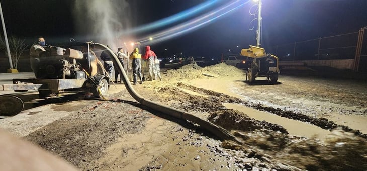 Fuga en línea principal de agua afecta suministro en amplios sectores de Piedras Negras
