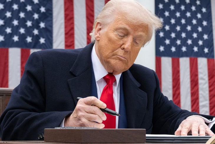 Diputados y organizaciones rechazan aranceles de Trump por envío de petróleo a Cuba