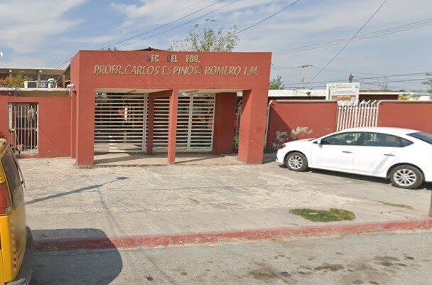 Padre denuncia suspensión indefinida por vapeador en secundaria Carlos Espinoza Romero