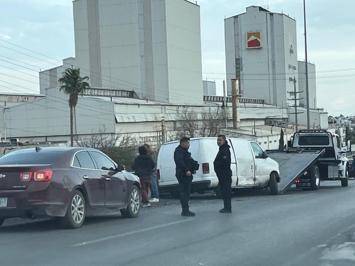 Choque múltiple colapsa circulación en puente de AHMSA