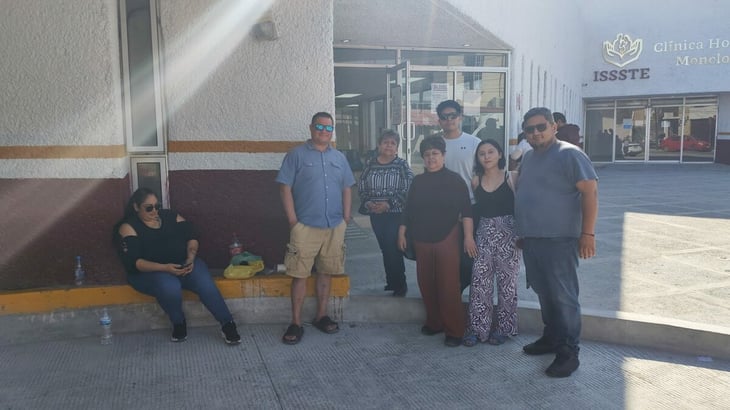 Familia denuncia retraso en ISSSTE Monclova para transfusión urgente a maestra de 61 años hospitalizada.  La familia de Hortensia Ibarra García, maestra
