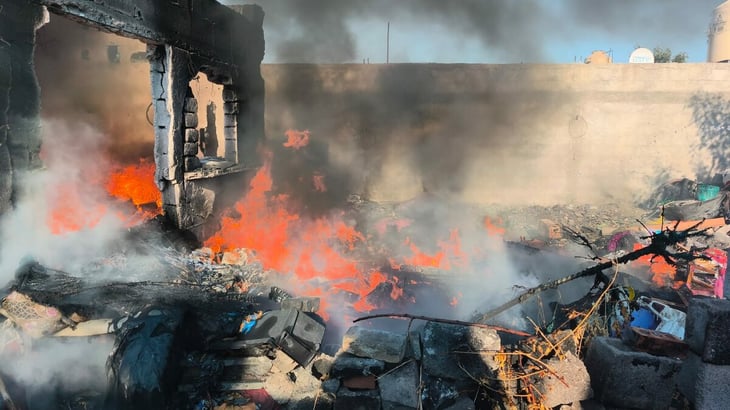 Hombre incendia su vivienda y provoca intensa movilización en la colonia Córdoba