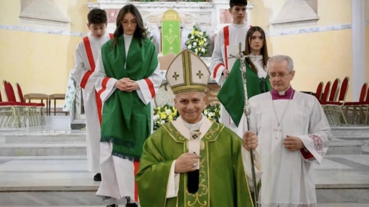 Monaguillas al lado del Papa León XIV siguen siendo noticia