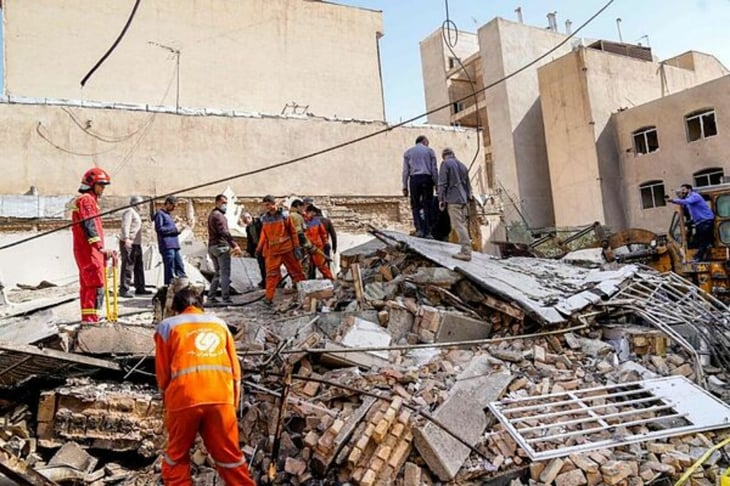 Confirman al menos 200 fallecidos tras ataques en Irán