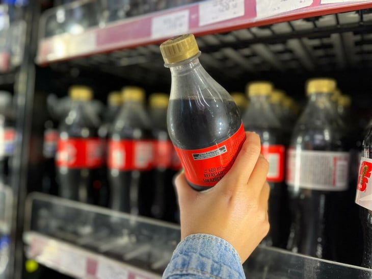 Ciudadanos perciben alza en refrescos, jugos y cigarros