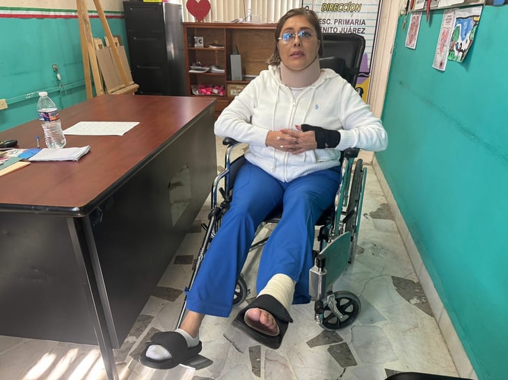 Maestra denuncia presuntas irregularidades tras sufrir lesión camino al trabajo
