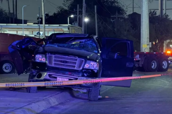 Tragedia vial en Nuevo León: un muerto tras choque de camioneta y tráiler