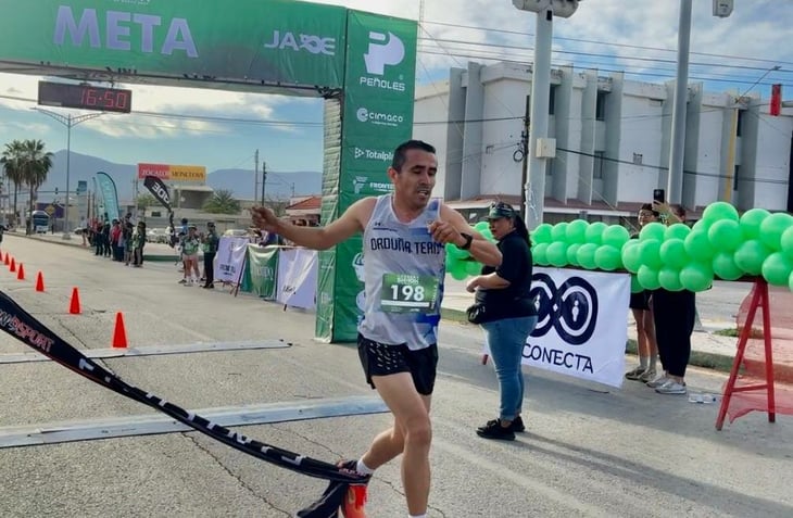 Efraín Orduña conquista primer lugar en carrera 5K