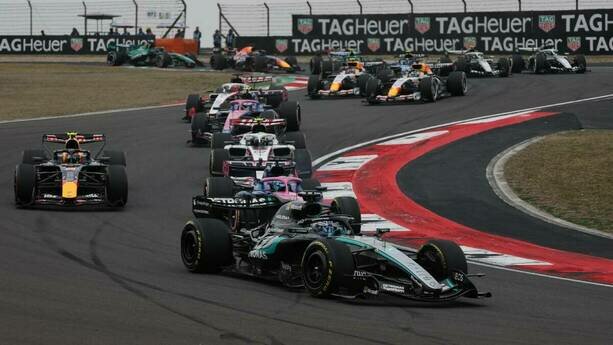F1: Antonelli lidera doblete de Mercedes en China; Checo Pérez finaliza 15°