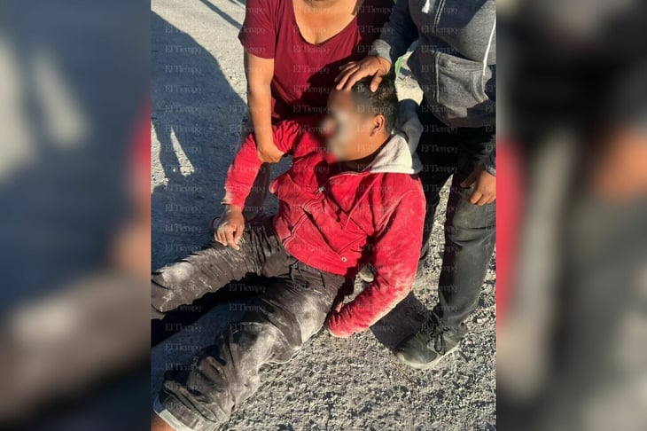 Joven sufre crisis epiléptica y cae en la vía pública en Colinas de Santiago