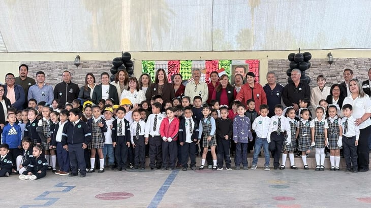 Alumnos conmemoran la Expropiación Petrolera con alcaldesa
