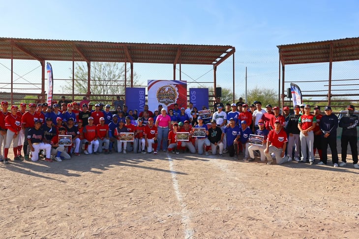 La Fundación Bravitos de Corazón, en coordinación con el DIF Coahuila, inauguró este fin de semana la Liga Bravitos del Torneo Juvenil Bravos en el campo