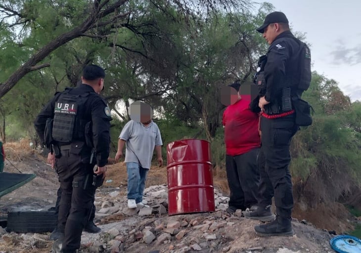 Detienen a dos jóvenes por derramar aceite en río de Aguascalientes