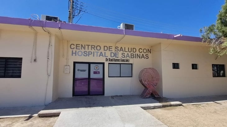 El Centro de Salud con Hospital de Sabinas habilita inscripción a la Tarjeta de Salud Popular, ofreciendo consultas, estudios y atención integral sin costo