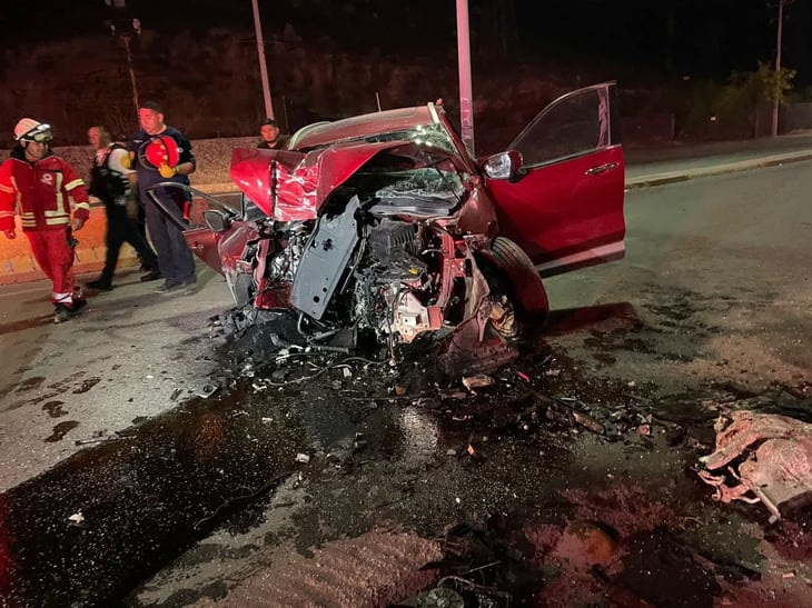 Pierde la vida tras horas de agonía; dan seguimiento al choque en el bulevar Pape