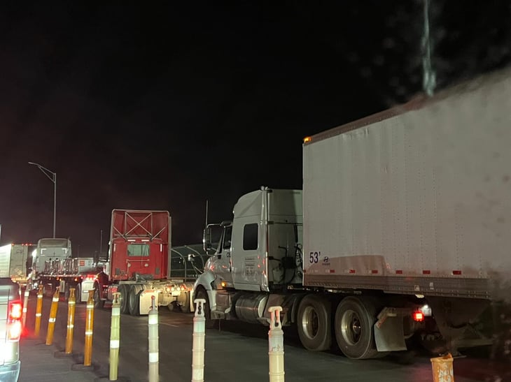 Aplicarán aumento a tarifas para transporte de carga en puentes internacionales desde mayo