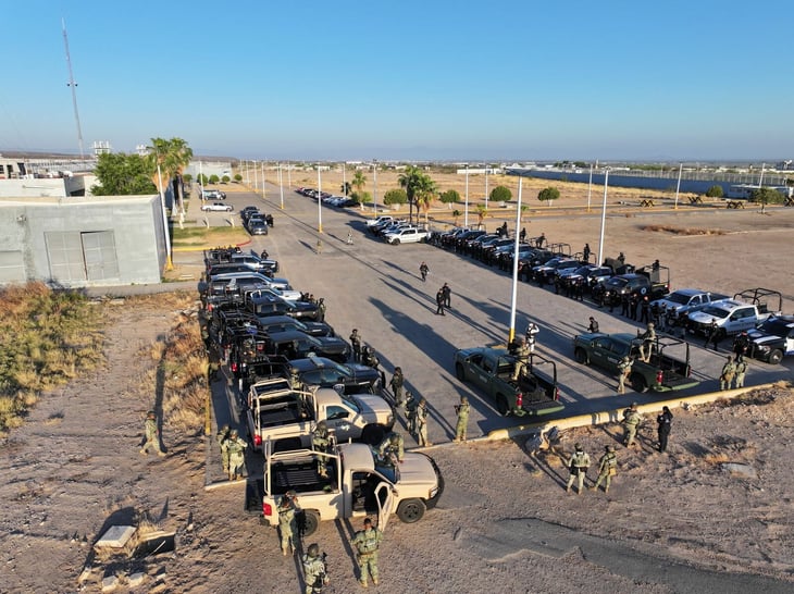 Llegan 80 reos a Monclova en operativo de alta seguridad