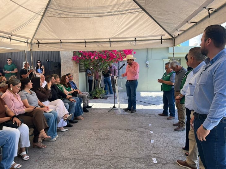 Ayuntamiento de Monclova arranca obra de recarpeteo en la Privada Guadalupe de la colonia El Pueblo