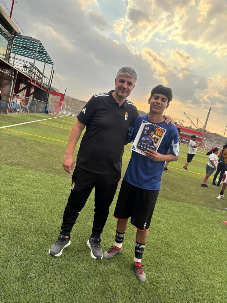 COBAC Telebachillerato celebra el fichaje de su alumno por el Real Oviedo