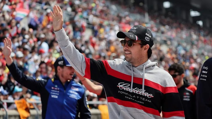 Checo Pérez finaliza 17° en su debut con Cadillac en Japón