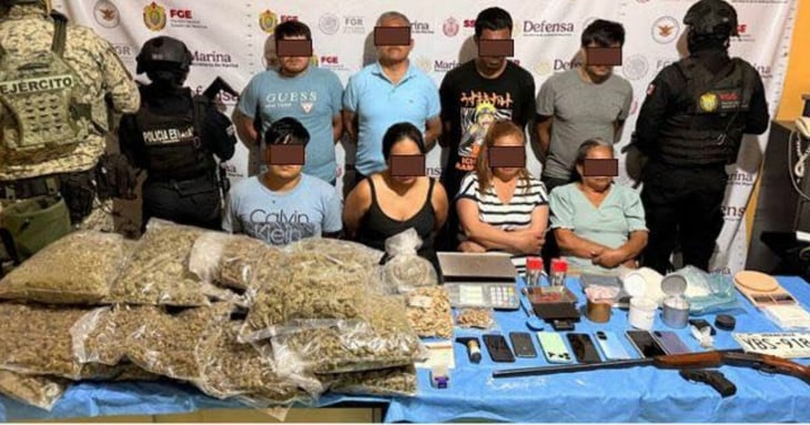 Cateo en Veracruz deja 8 detenidos y decomiso de droga, dinero y armas