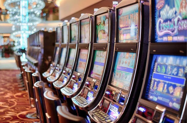 Hacienda y EU desmantelan red de casinos ligada al CDN