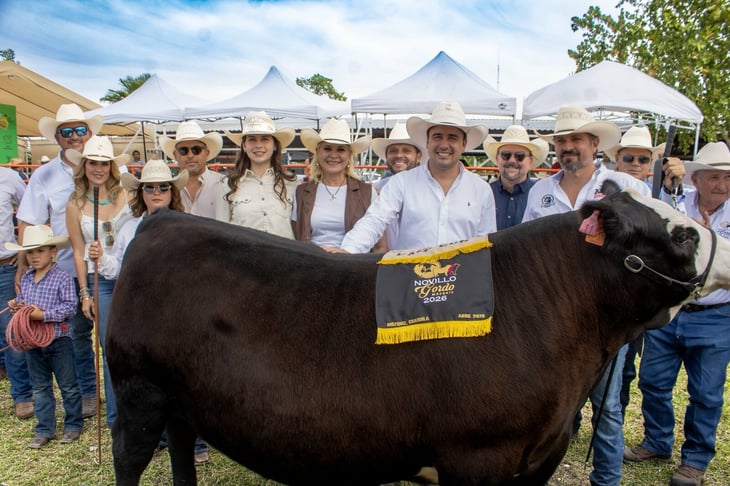 Premian novillo gordo en Expoasis Ganadera Múzquiz 2026 Coahuila