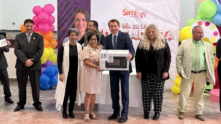 Educadoras celebran su día y suspenden clases en kínder
