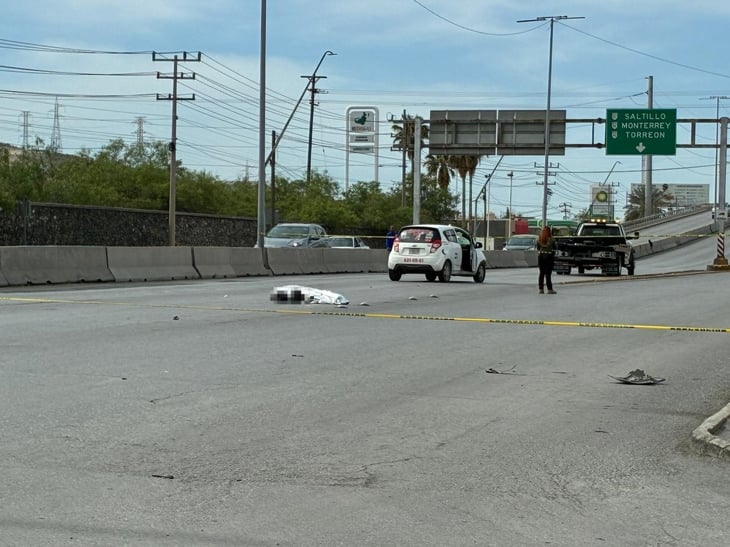 Mujer pierde la vida al intentar cruzar el bulevar Pape y ser arrollada por un taxi