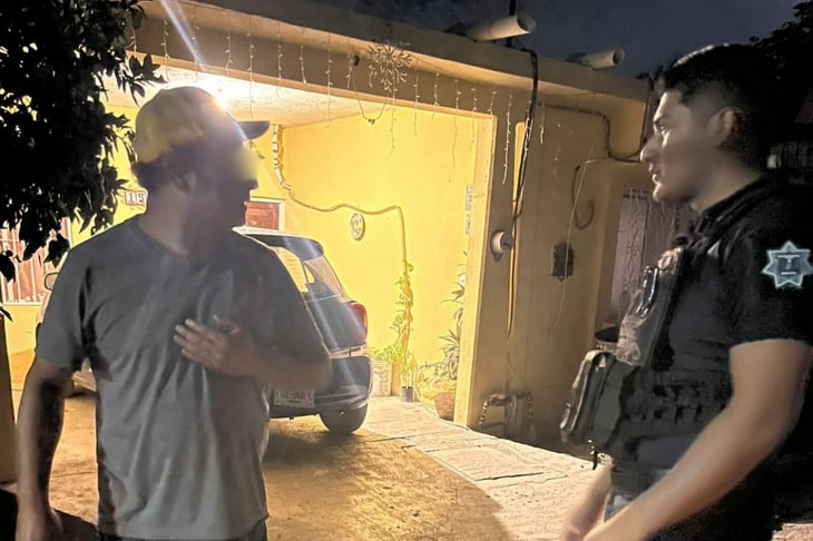 Lo golpean entre tres y apenas logra llegar a casa para pedir auxilio