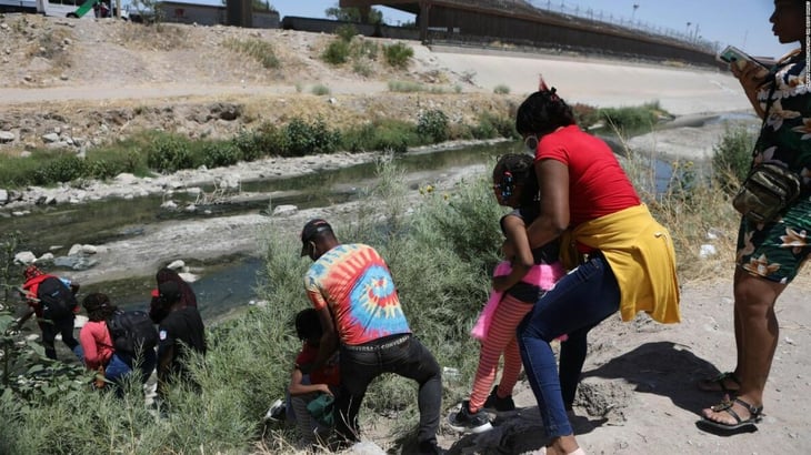 Mexicana recibe prisión en Texas por tráfico de migrantes