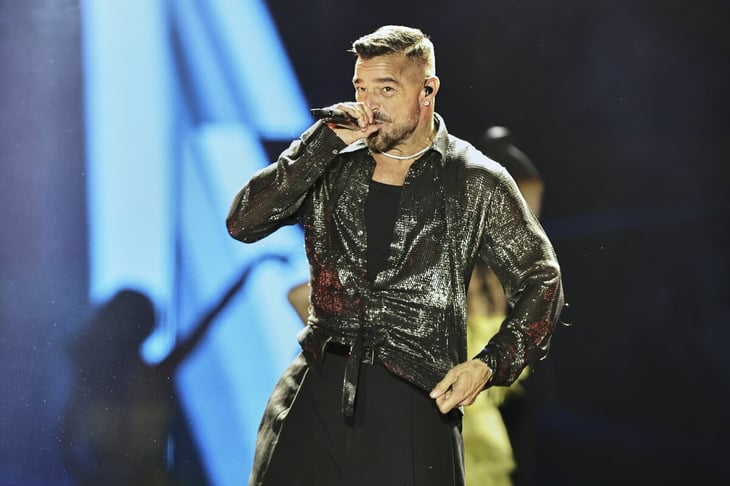 Ricky Martin sufre ataque con gas lacrimógeno en Montenegro