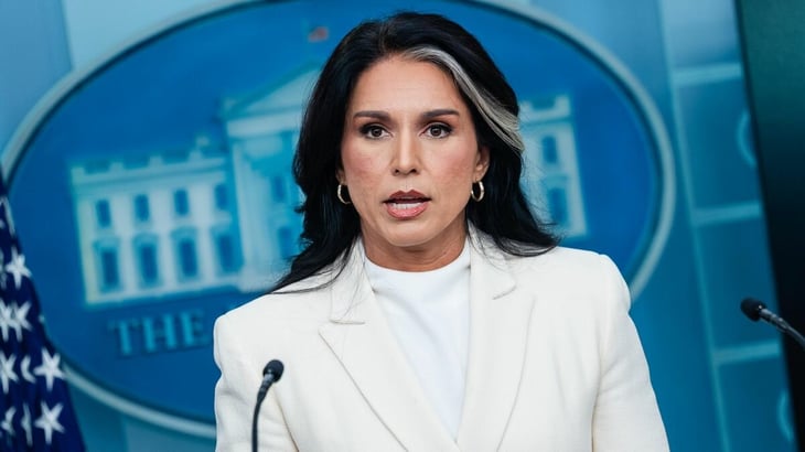 Tulsi Gabbard, directora de inteligencia renuncia al gobierno de Trump