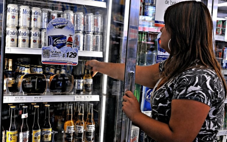 Consumo de alcohol aumenta en verano y dispara riesgo de violencia familiar